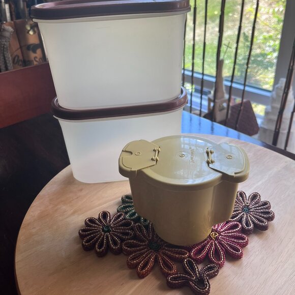 (VKC) Vintage Tupperware Modules & Tupperware Harvest Gold Sugar Container - Picture 5 of 11